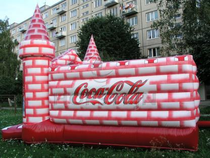 Skákací hrad Coca-Cola